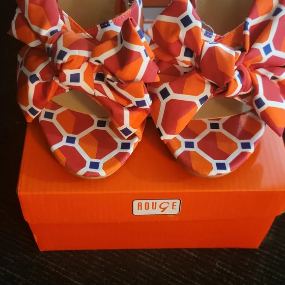 Heels size 8 - Picture 4 of 5